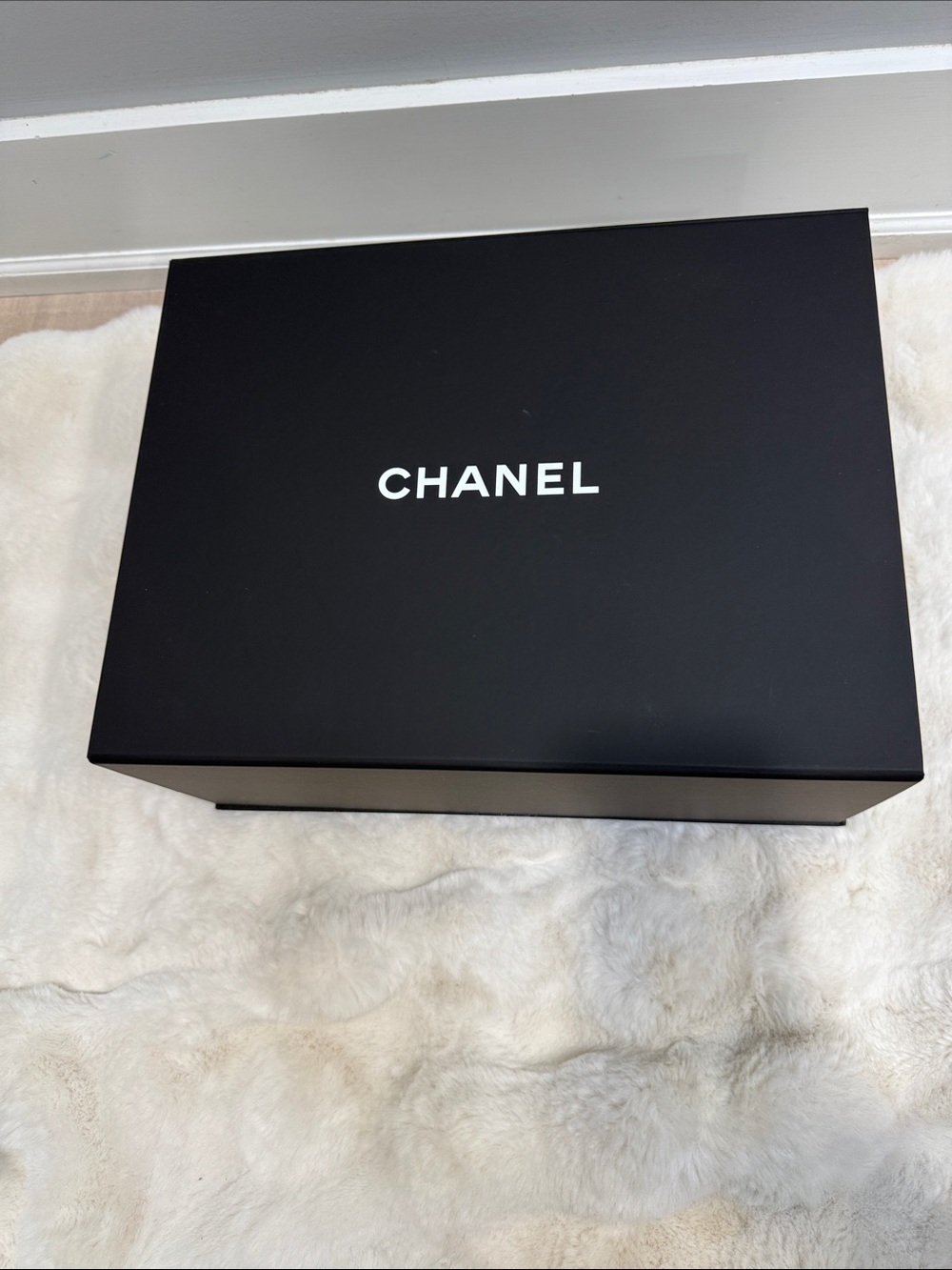 CHANEL Black Luxe Logo Box - Sleek Designer Accent